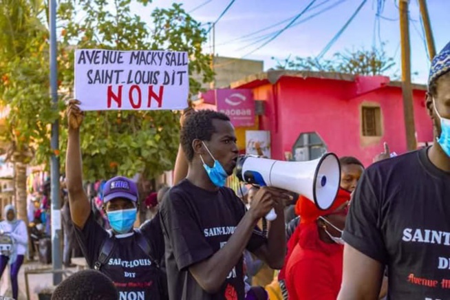 Rebaptiser Général Charles de Gaulle au nom de son beauf’ : Mansour Faye face à une marche d’activistes à Saint-Louis Rebaptiser Général Charles de Gaulle au nom de son beauf’ : Mansour Faye face à une marche d’activistes à Saint-Louis