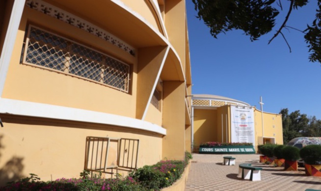 Fêtes de fin d'année: le Cours Sainte Marie de Hann snobe le décret présidentiel Fêtes de fin d'année: le Cours Sainte Marie de Hann snobe le décret présidentiel