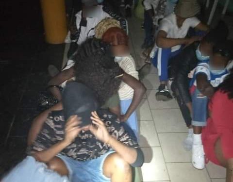 Interdiction de rassemblement: La Gendarmerie Nationale fait irruption dans une “soirée” Interdiction de rassemblement: La Gendarmerie Nationale fait irruption dans une “soirée”