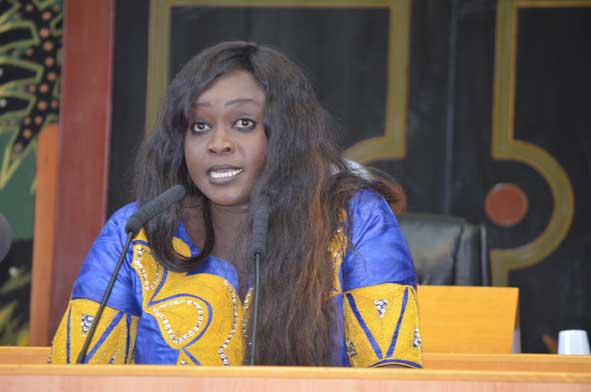 Saint-Louis: Le neveu de la député Fatou Thiam tué par un bus, les populations révoltées brûlent le véhicule...
