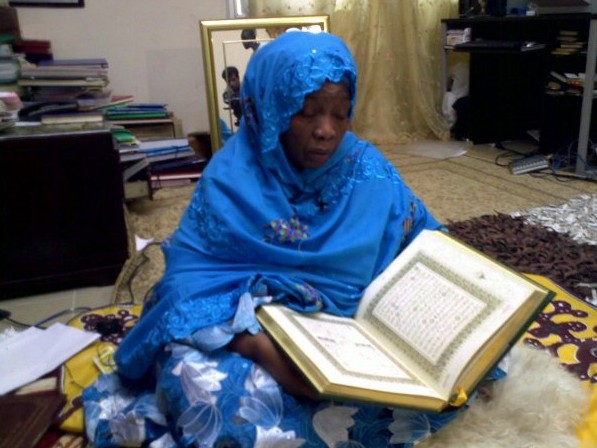 Vidéo / Rappel - L'histoire jamais racontée de Sayda Mariama Niasse: Son apprentissage du Coran, ses rapports avec le Président Abdou Diouf, le secret de ses daaras...