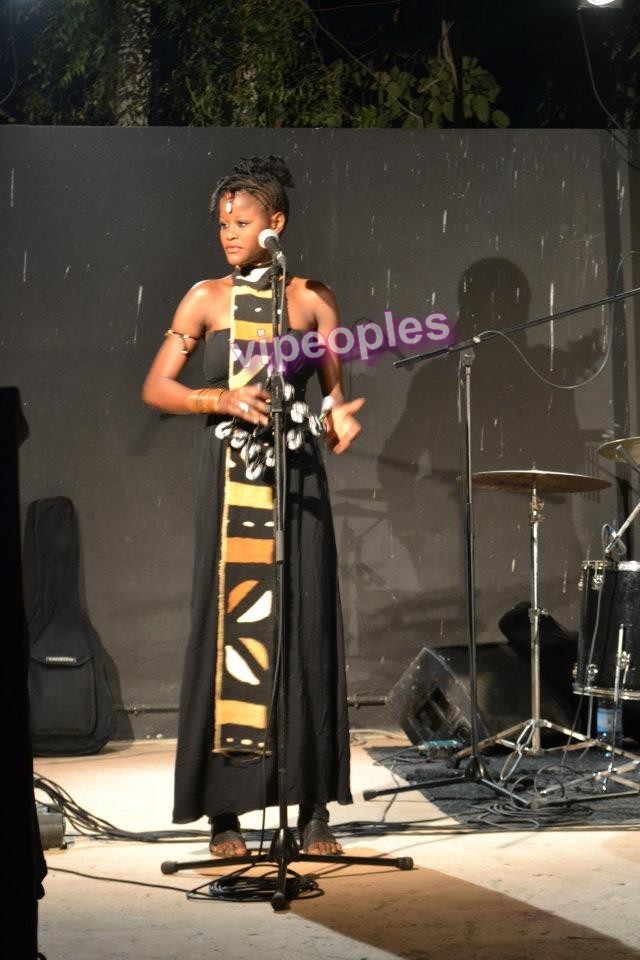 Fakéba Ndao, une perle présentant une belle voix