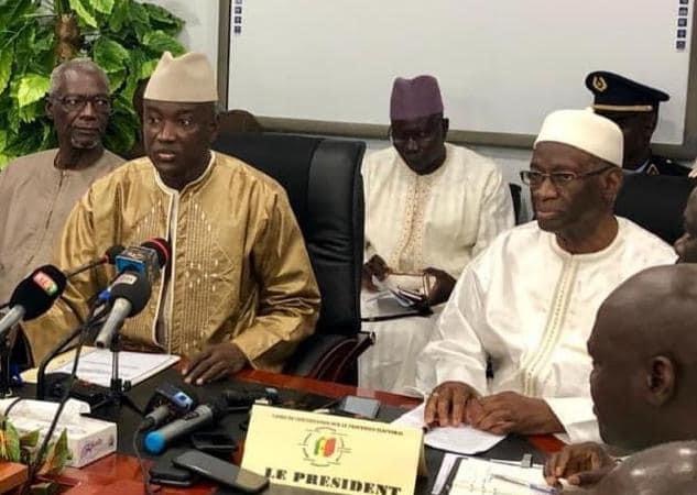 Décès du Général Mamadou Niang : « Un homme généreux dont j’ai souvent bénéficié des conseils dans mes fonctions » (Aly Ngouille Ndiaye) Décès du Général Mamadou Niang : « Un homme généreux dont j’ai souvent bénéficié des conseils dans mes fonctions » (Aly Ngouille Ndiaye)
