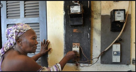 Electricité: Un accès universel en perspective Electricité: Un accès universel en perspective