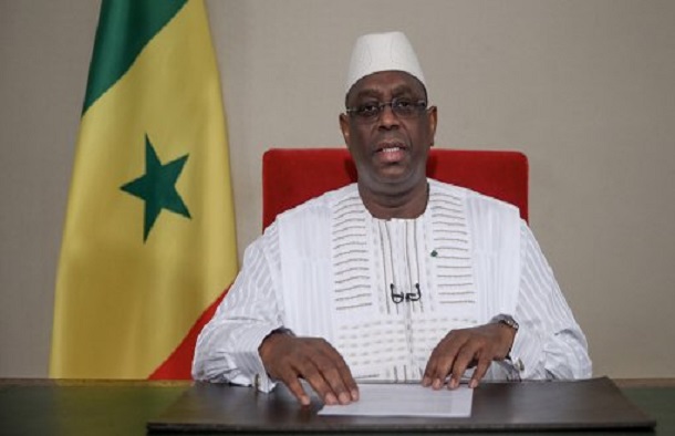 Troisième mandat: Macky Sall toujours figé sur sa position de « ni oui ni non » Troisième mandat: Macky Sall toujours figé sur sa position de « ni oui ni non »