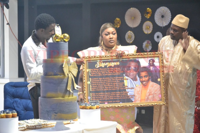 Les images du bal des faramarens avec le prince de la musique Wally Seck sur la 2stv qui détient le records des audiences du 31 décembre. Admirez les sagnes sé. Les images du bal des faramarens avec le prince de la musique Wally Seck sur la 2stv qui détient le records des audiences du 31 décembre. Admirez les sagnes sé.