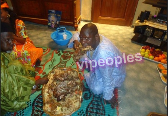 Le platou  "yaape": Vieil homme VS Salam Diallo