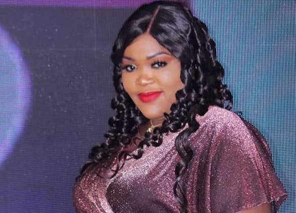 Exclusivité : Ndèye Fatou Ndiaye quitte Walf et devient Directrice d’une radio Exclusivité : Ndèye Fatou Ndiaye quitte Walf et devient Directrice d’une radio