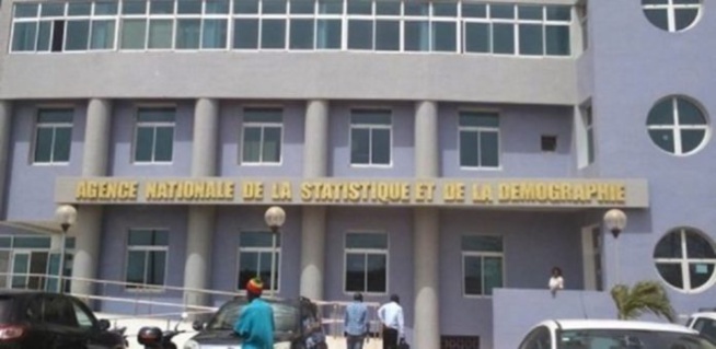 Chiffre d’affaires 2020 : L’hébergement et la restauration chutent de 64,8% et le transport et l’entreposage de 12,8% (Rapport ANSD) Chiffre d’affaires 2020 : L’hébergement et la restauration chutent de 64,8% et le transport et l’entreposage de 12,8% (Rapport ANSD)