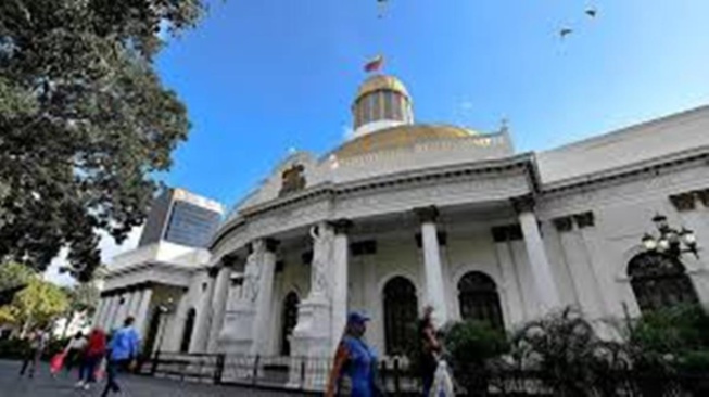 Venezuela: la nouvelle Assemblée nationale entre en fonction, la précédente reste en place Venezuela: la nouvelle Assemblée nationale entre en fonction, la précédente reste en place