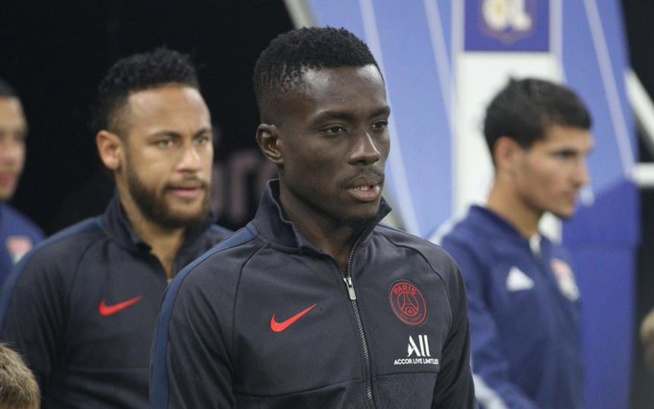 Indésirable de Leonardo, quel avenir pour Idrissa Gana Gueye au PSG ? Les Sénégalais tranchent pour lui Indésirable de Leonardo, quel avenir pour Idrissa Gana Gueye au PSG ? Les Sénégalais tranchent pour lui
