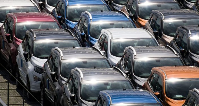 Chute spectaculaire des ventes de voitures neuves en Europe Chute spectaculaire des ventes de voitures neuves en Europe