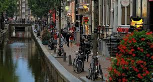 Les coffeeshops d’Amsterdam seront-ils interdits aux touristes étrangers?
