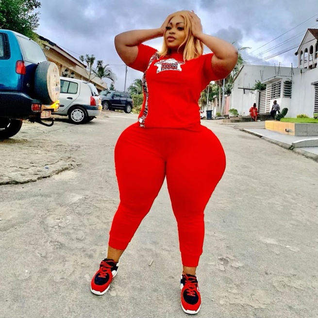 Eudoxi Yao: Je défie toutes les Sénégalaises au Leumbeul Eudoxi Yao: Je défie toutes les Sénégalaises au Leumbeul