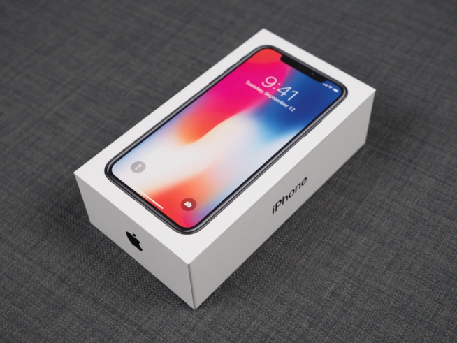 Il agresse sa copine pour reprendre le portable iPhone qu'il lui avait acheté
