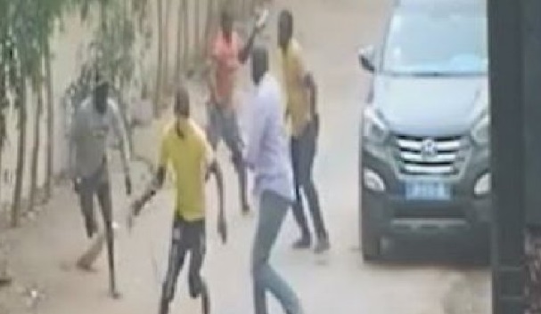 Vols avec violence, coupe-coupe et couteaux comme armes : les agresseurs s’adaptent au couvre-feu Vols avec violence, coupe-coupe et couteaux comme armes : les agresseurs s’adaptent au couvre-feu