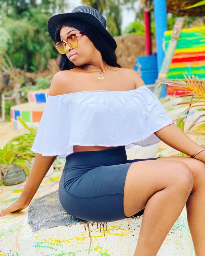 Ces clichés qui montrent que Tatira Sow s’est métamorphosée en taille fine Ces clichés qui montrent que Tatira Sow s’est métamorphosée en taille fine