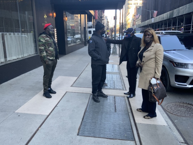 Les premières images de l arrives de Mo Gates et ses hôtes pour son discours de la renaissance Les premières images de l arrives de Mo Gates et ses hôtes pour son discours de la renaissance