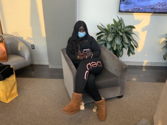 Les premières images de l arrives de Mo Gates et ses hôtes pour son discours de la renaissance Les premières images de l arrives de Mo Gates et ses hôtes pour son discours de la renaissance