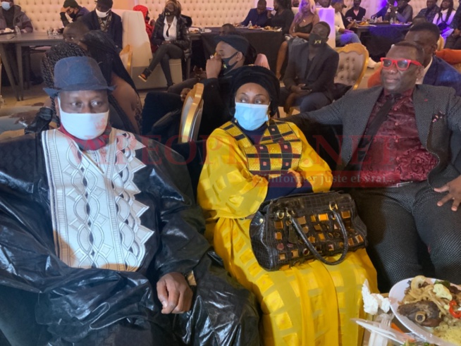 Voici les deux parents de. Mo Gates qui ont marques leur présence a New York pour apporter leur soutien a son discours de la renaissance
