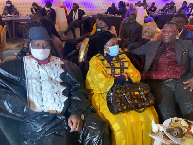Voici les deux parents de. Mo Gates qui ont marques leur présence a New York pour apporter leur soutien a son discours de la renaissance