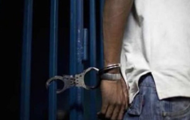 Stratégie pour alpaguer un dealer : Un Commandant de la gendarmerie se déguise en femme … Stratégie pour alpaguer un dealer : Un Commandant de la gendarmerie se déguise en femme …