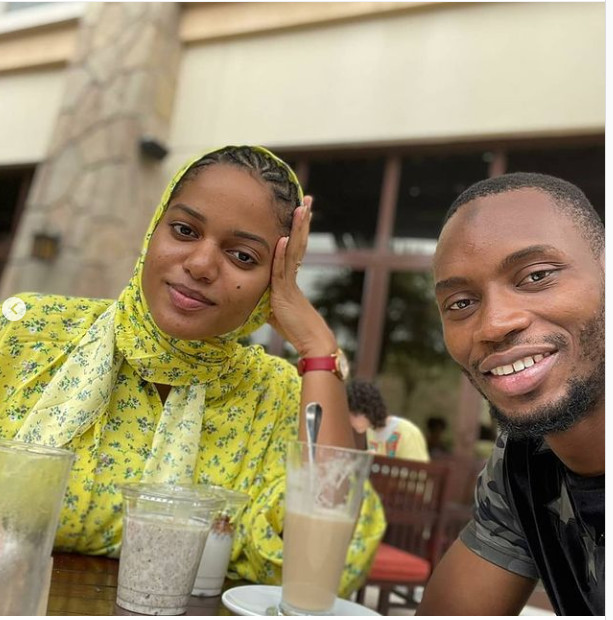 Le joueur Diafra Sakho et sa femme se la coulent douce à Dubaï