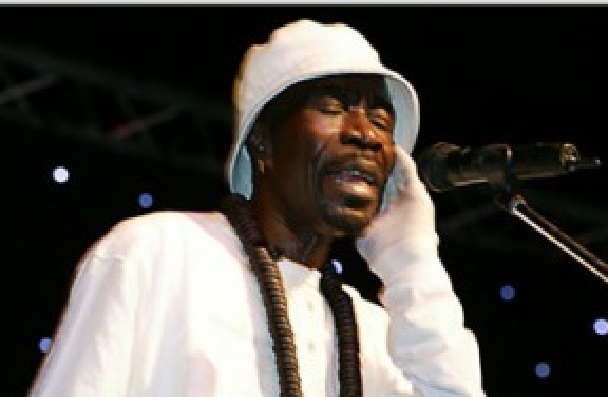 Musique sénégalaise : le chanteur Souleymane Faye annonce sa retraite très prochaine Musique sénégalaise : le chanteur Souleymane Faye annonce sa retraite très prochaine