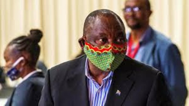 Le président sud-africain fustige les pays riches qui accaparent les vaccins anti-Covid