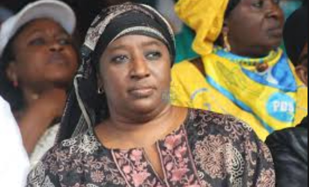Couvre-feu : L’ancienne ministre Aminata Lo Dieng arrêtée ! Couvre-feu : L’ancienne ministre Aminata Lo Dieng arrêtée !