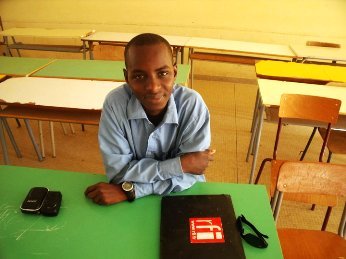 Quelques mots sur Ousmane Gueye, étudiant et mondoblogueur sénégalais Quelques mots sur Ousmane Gueye, étudiant et mondoblogueur sénégalais