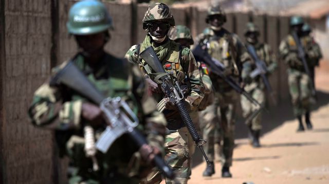 Bombardements à Ziguinchor: Plusieurs « rebelles » tués par l'Armée Bombardements à Ziguinchor: Plusieurs « rebelles » tués par l'Armée