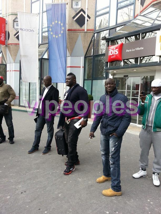 Dans les rues de Paris, Balla Gueye 2 attire l’attention des français   