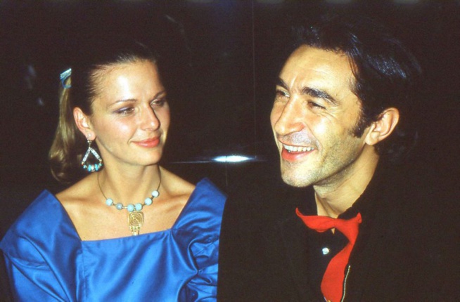 Richard Berry accusé d'inceste : son ex, Jeane Manson prend la parole sur le plateau de TPMP Richard Berry accusé d'inceste : son ex, Jeane Manson prend la parole sur le plateau de TPMP