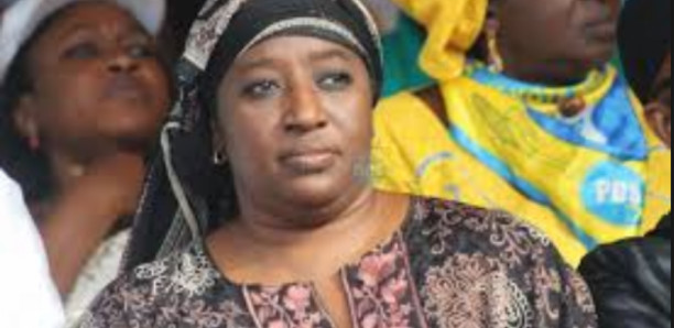 Aminata Lô Dieng : «Les gendarmes ont torturé mon fils de 11 ans et ont voulu…» Aminata Lô Dieng : «Les gendarmes ont torturé mon fils de 11 ans et ont voulu…»