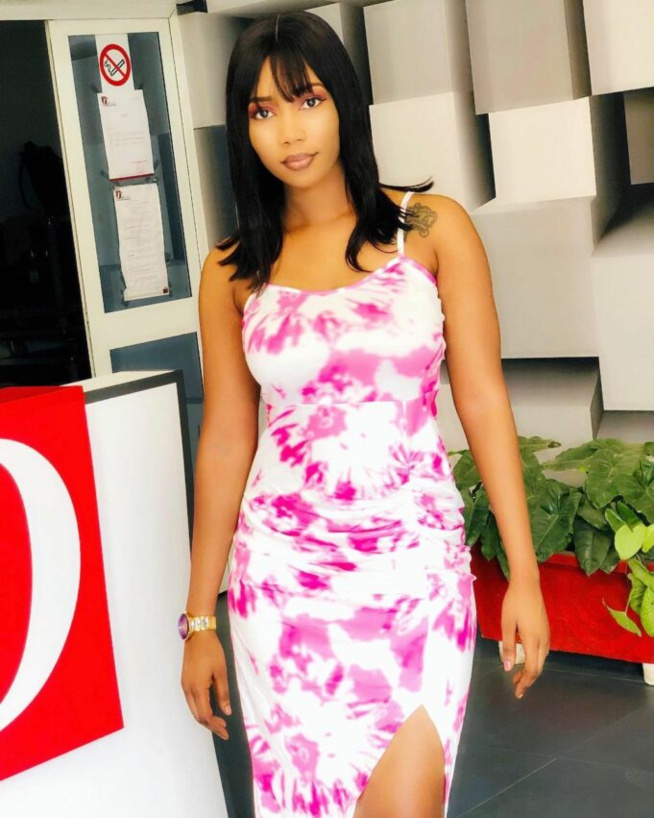 Voici Nana Aïdara, la belle animatrice de la Sent Tv qui rayonne sur le petit écran (Photos) Voici Nana Aïdara, la belle animatrice de la Sent Tv qui rayonne sur le petit écran (Photos)