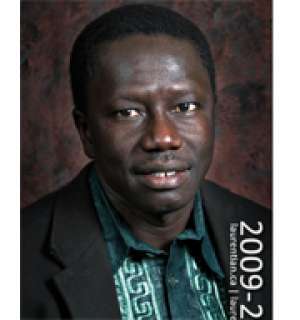 Youssou Gningue, enseignant à l’université Laurentienne Canada