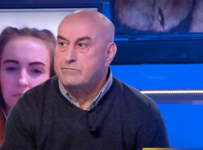 Kim Kardashian : Yunice Abbas, l'un de ses braqueurs menace Stéphane Tapie en direct dans TPMP Kim Kardashian : Yunice Abbas, l'un de ses braqueurs menace Stéphane Tapie en direct dans TPMP