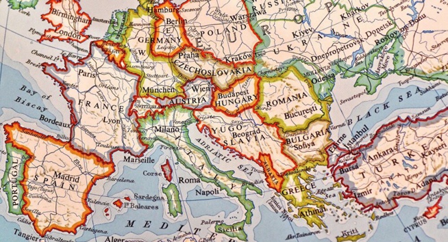 Les Présidents français et finlandais évoquent l'équilibre dans les relations entre les puissances Les Présidents français et finlandais évoquent l'équilibre dans les relations entre les puissances