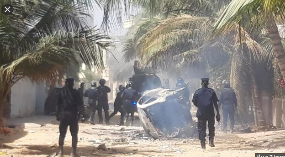 Levée de l'immunité de Sonko et risque de manifs et d'affrontements: la peur gagne les étrangers de Dakar Levée de l'immunité de Sonko et risque de manifs et d'affrontements: la peur gagne les étrangers de Dakar
