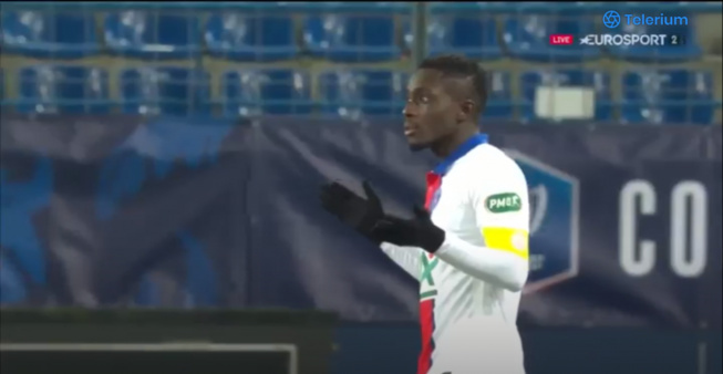 PSG: Quand Gana Gueye hérite du brassard de capitaine ! PSG: Quand Gana Gueye hérite du brassard de capitaine !