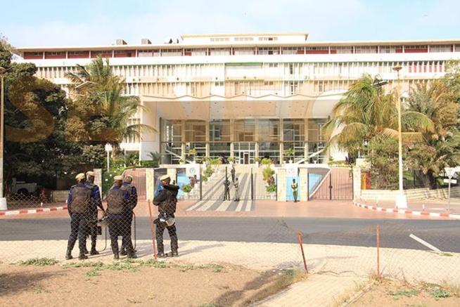 Affaire Sonko : L’Assemblée nationale sous haute surveillance policière Affaire Sonko : L’Assemblée nationale sous haute surveillance policière