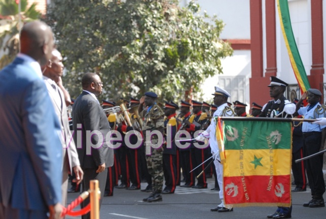 [Photos] Fete de l’independance : Défilé militaire du 4 avril 2013 