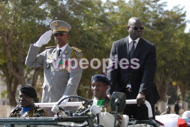 [Photos] Fete de l’independance : Défilé militaire du 4 avril 2013 