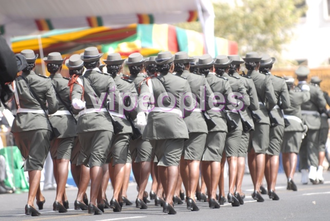 [Photos] Fete de l’independance : Défilé militaire du 4 avril 2013 