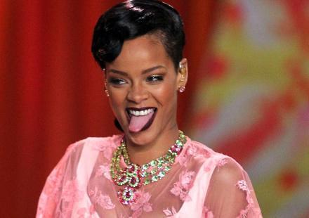 Rihanna : la police débarque chez elle