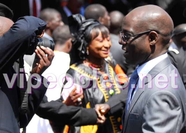 Une pose photo pour Alassane sall, ministre des infrastructures !