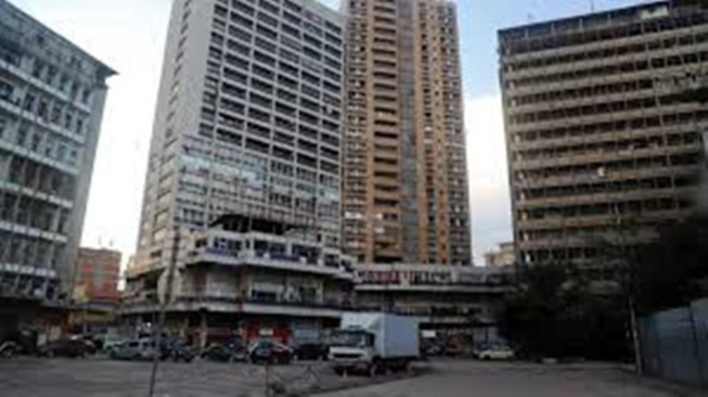 RDC: 92 personnes interpellées lors d'une soirée en plein couvre-feu dans un hôtel de Kinshasa RDC: 92 personnes interpellées lors d'une soirée en plein couvre-feu dans un hôtel de Kinshasa