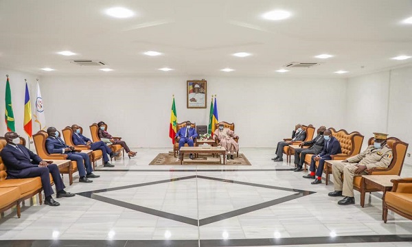 Sécurité : Macky Sall à Ndjamena pour participer la session élargie du G5