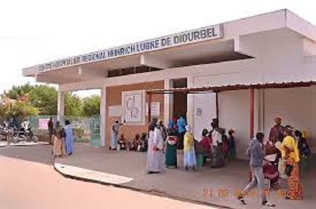 Tentative d’infanticide à Diourbel : une jeune femme arrêtée puis internée avec son nouveau-né à l’hôpital Lübke Tentative d’infanticide à Diourbel : une jeune femme arrêtée puis internée avec son nouveau-né à l’hôpital Lübke